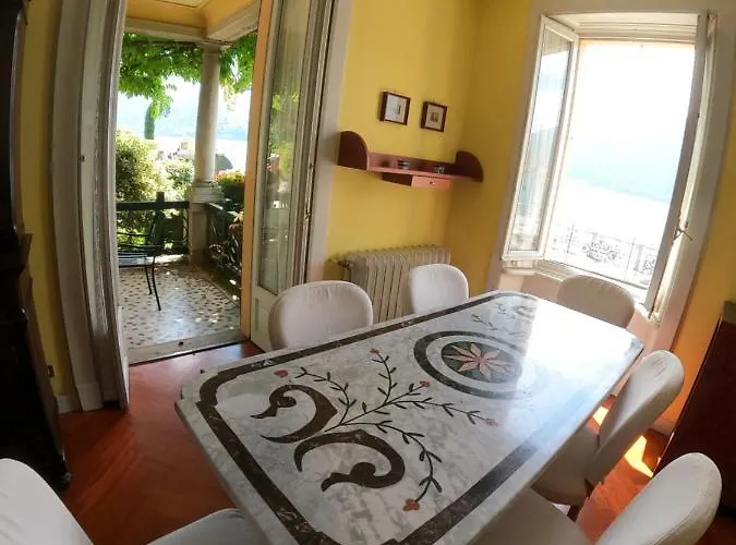 Reginella Lägenhet Varenna